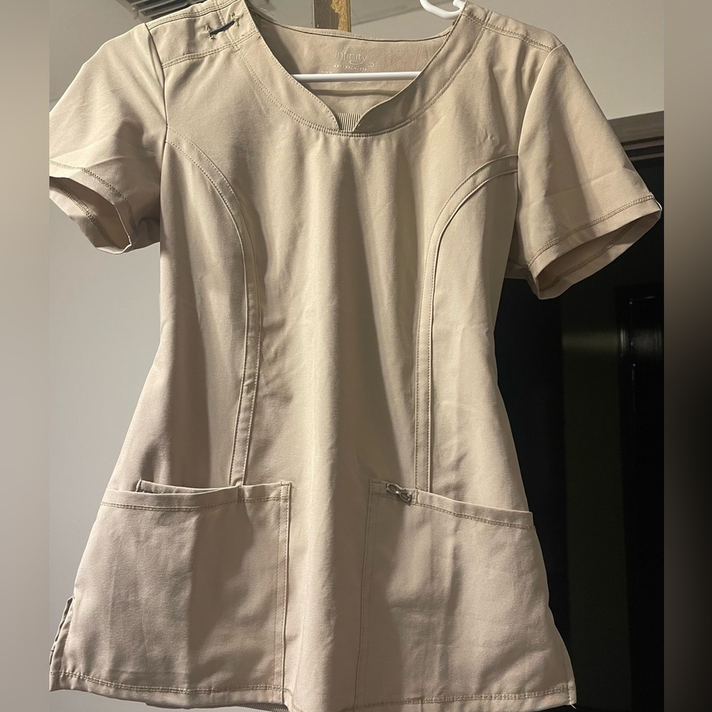 Women scrubs